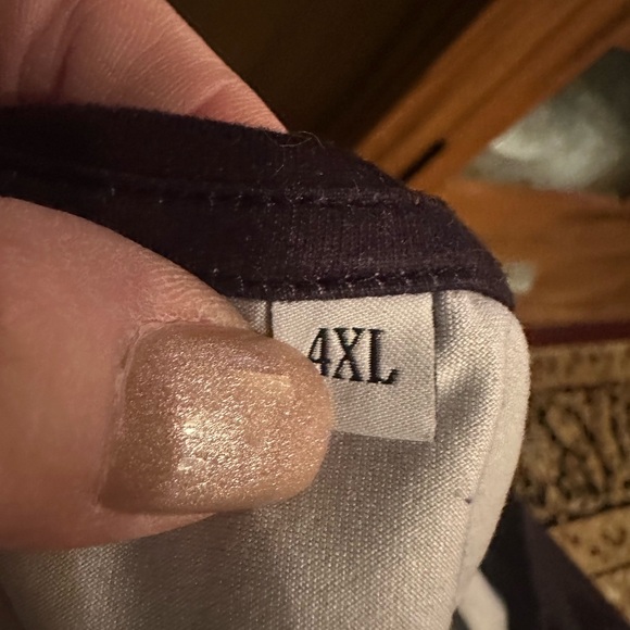 Plus Size 4X vneck stripped top - Picture 6 of 8